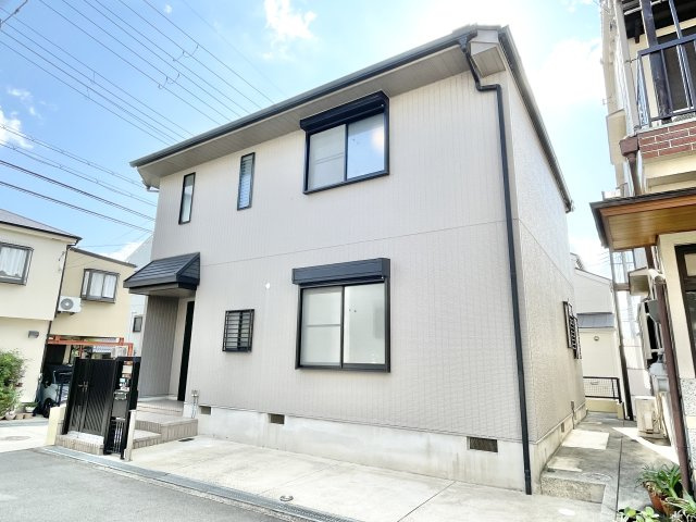 枚方市東船橋2丁目　中古一戸建ての外観|外観もきれいです