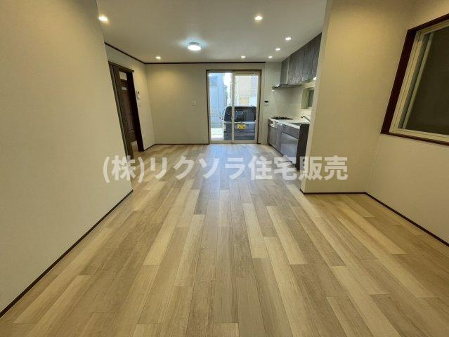 伊加賀西町　中古一戸建てのダイニング|LDK16.0帖
■物件内覧・資金計画相談・住宅ローン相談、リフォーム相談、お問合せ受付中■
※当日・翌日のご内覧、ご相談はお電話でのお問合せがスムーズです！