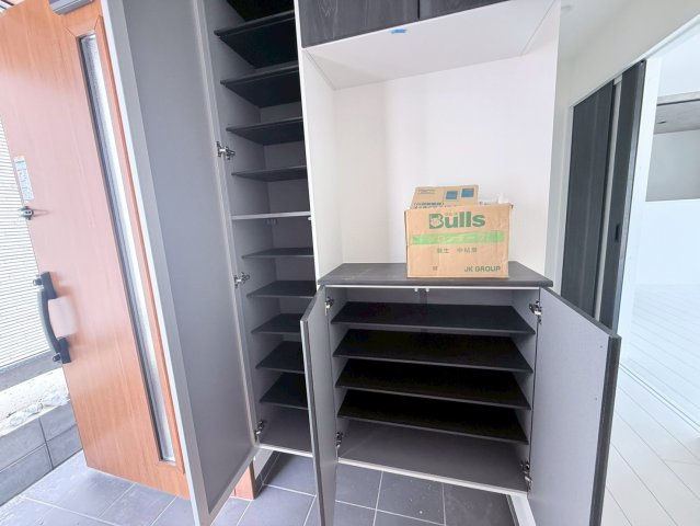 ♪♪八重瀬町東風平Ⅲ-2号棟（全2邸）の収納|※参考写真※