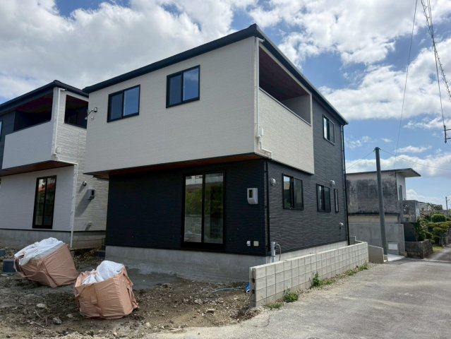 ♪♪八重瀬町東風平Ⅲ-2号棟（全2邸）の駐車場|もうすぐ完成