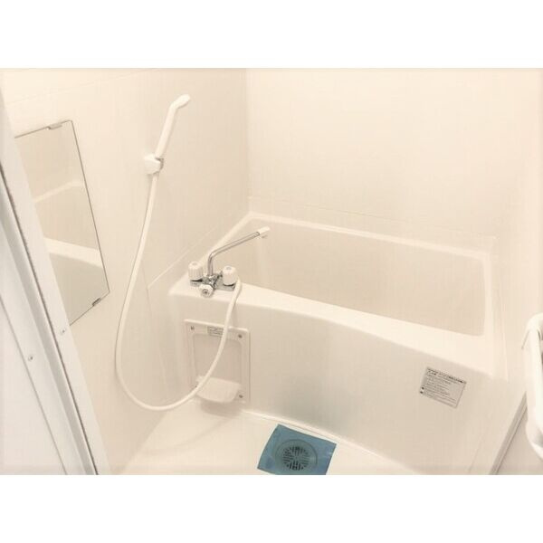 ペルカルロ白龍町　名古屋市賃貸　仲介手数料無料の浴室