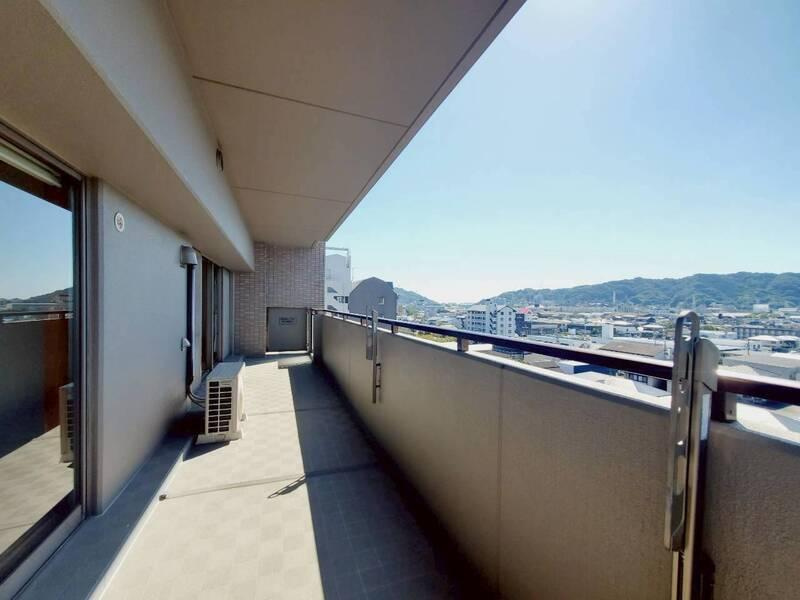 サーパス新田のバルコニー