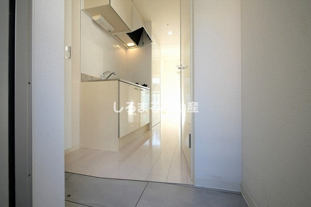 Ｐｒｉｍａｖｅｒａ　Ｎｉｓｈｉ　Ｓｈｉｎｓａｉｂａｓｈｉの玄関