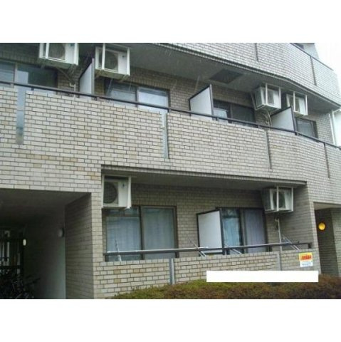 メゾンクレハ南台の外観