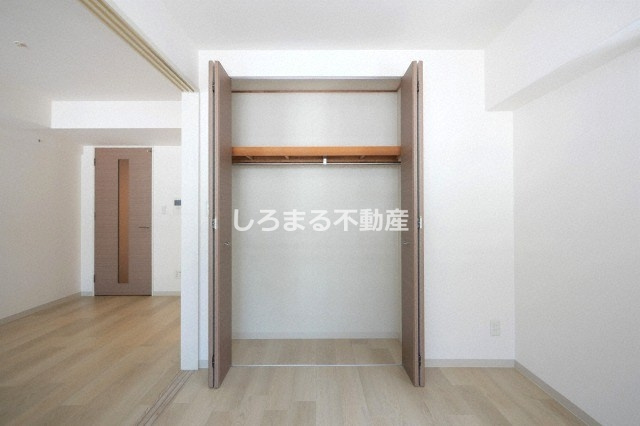 レジディア心斎橋ウエストの収納