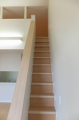 【その他】 | コン・アモーレ夢咲Ⅱ | ロフトへの階段