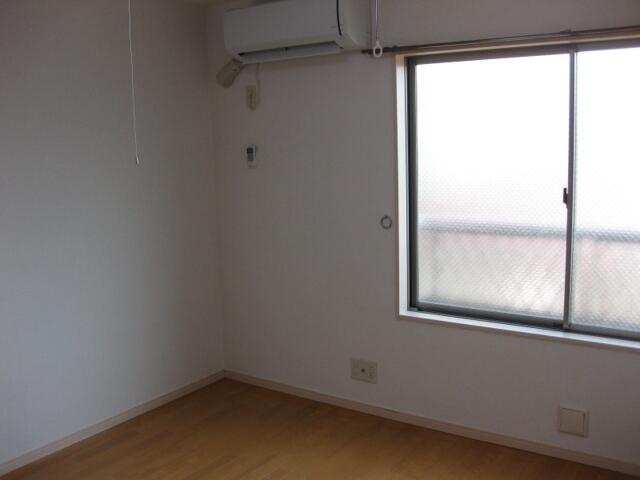 TMT壱番館の洋室