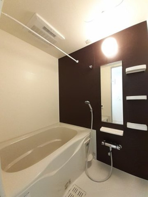 【浴室】 | クラールプレディエＣ | 落ち着いた空間のお風呂です