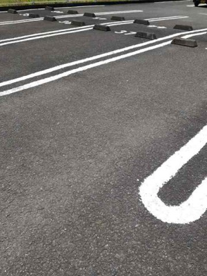 【駐車場】 | サンシティー国府Ａ | 駐車スペースもあります