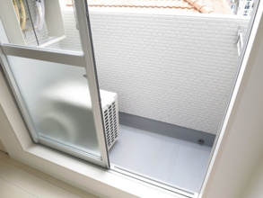 【バルコニー】