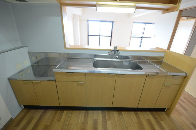 NEXUSのキッチン