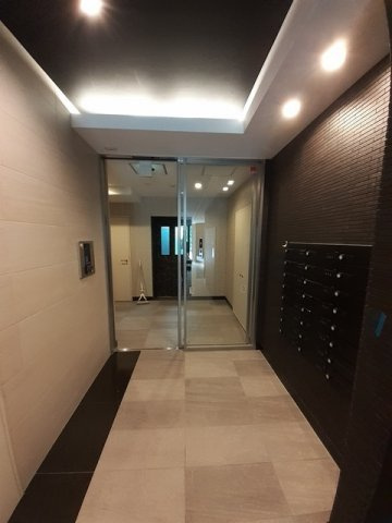 グランシルバ大森のエントランス