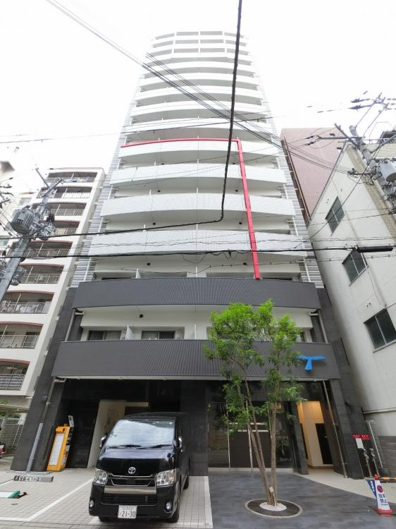 APRILE南森町の外観