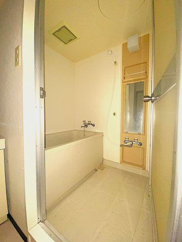 ダイアパレス悠郷湯河原の浴室