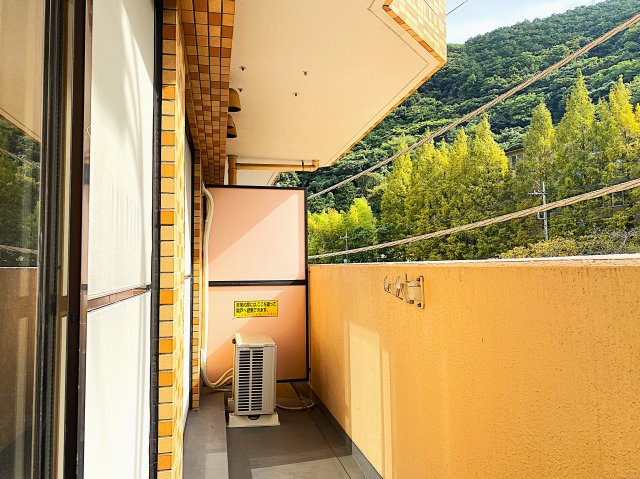 ダイアパレス悠郷湯河原のバルコニー