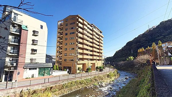 ダイアパレス悠郷湯河原の外観
