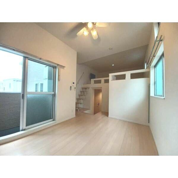 ネオメゾナ津賀田　名古屋市賃貸　仲介手数料無料の居間・リビング