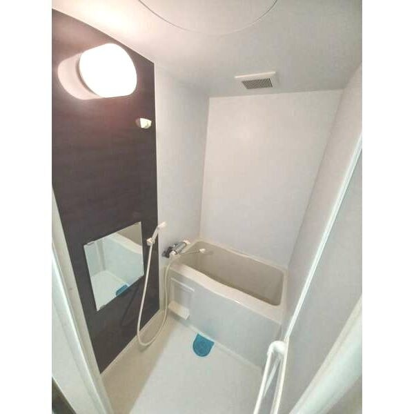 ネオメゾナ津賀田　名古屋市賃貸　仲介手数料無料の浴室