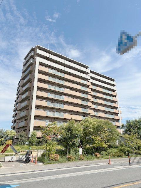 メロディーフォレスタ枚方長尾の外観|新しい生活にいかがでしょうか？外観はお住まいの顔になります。こだわりたいポイントですね。水回りリフォームやリノベーションも承ってます。
■現地見学・資金計画相談・住宅ローン相談もお問合せ受付中■