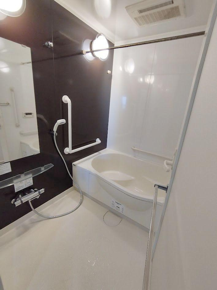 メロディーフォレスタ枚方長尾の浴室|ユニットバス
■物件内覧・資金計画相談・住宅ローン相談、リフォーム相談、お問合せ受付中■
※当日・翌日のご内覧、ご相談はお電話でのお問合せがスムーズです！