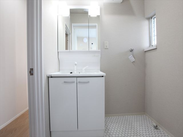 【独立洗面台】の画像