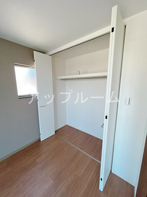 オプティマル勝川の収納