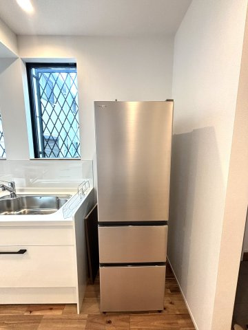 千石4丁目戸建のその他|残置物：冷蔵庫