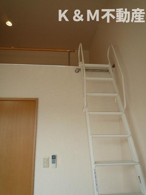 ヴァーグ弐番館の収納|小物を収納するのに便利です