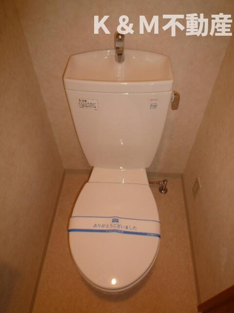 ヴァーグ弐番館のトイレ|ゆったりとした空間のトイレです