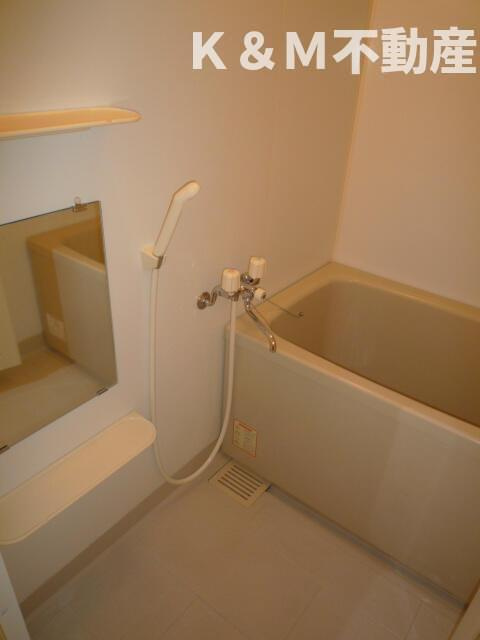 ヴァーグ弐番館の浴室|日々の疲れを癒すお風呂付です