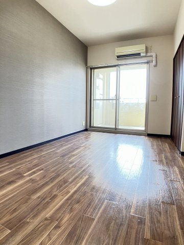 東小橋Ⅱ番館の居間・リビング