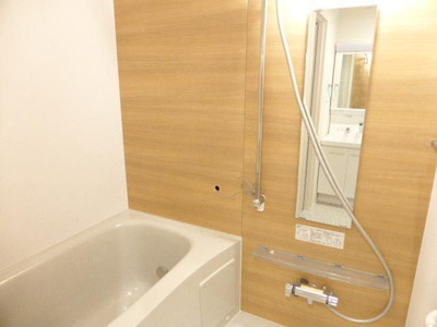 【浴室】 | エルメゾンロシェ