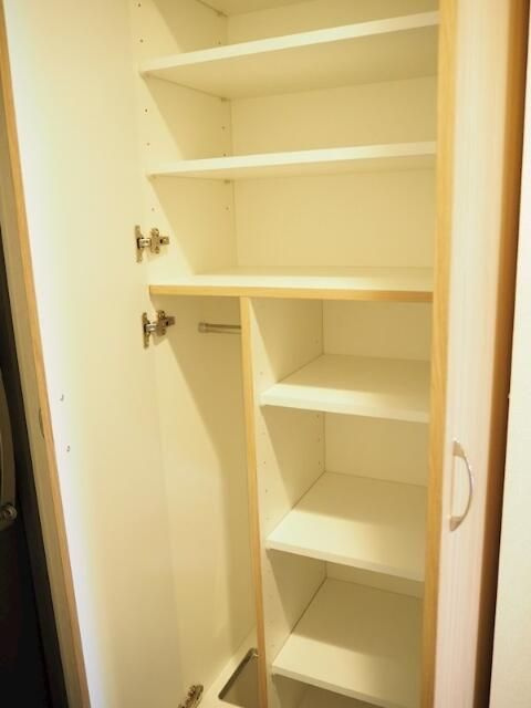 ルーブル大島弐番館の収納