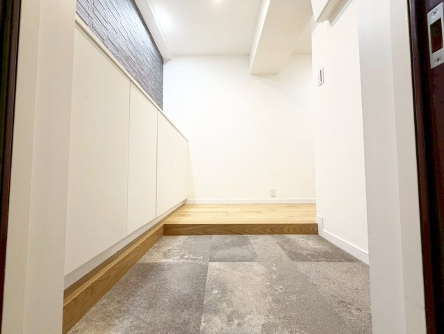 【玄関】