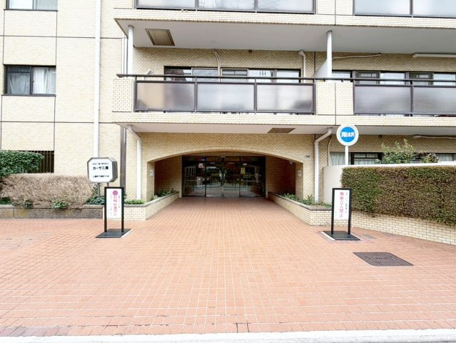 【エントランス】