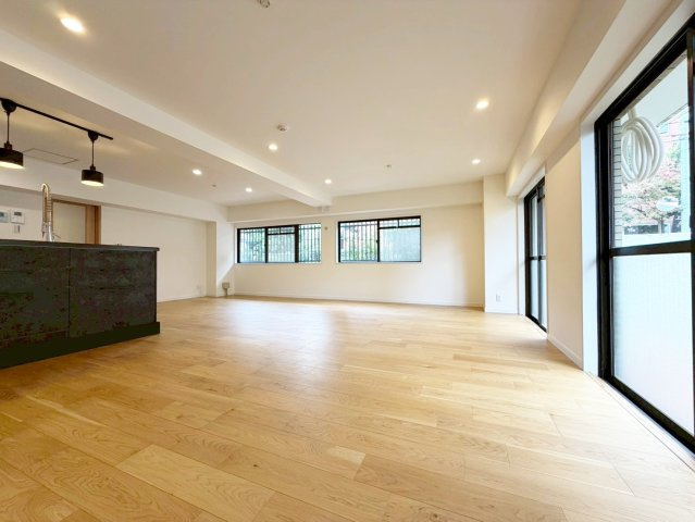 【居間・リビング】