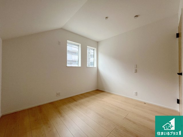 神戸市須磨区白川台　第24-1期　新築一戸建ての洋室|シンプルな洋室は、自分好みのインテリアが楽しめます♪ご家族とインテリアや家具を選びに行くのは新築購入時の醍醐味の一つです。ぜひお楽しみください♪