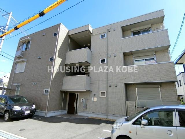 ラ　メゾンアンソレイエ板宿の外観