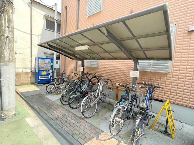 中野区上高田１丁目の賃貸マンションのその他共用部分|★屋根付き駐輪場★