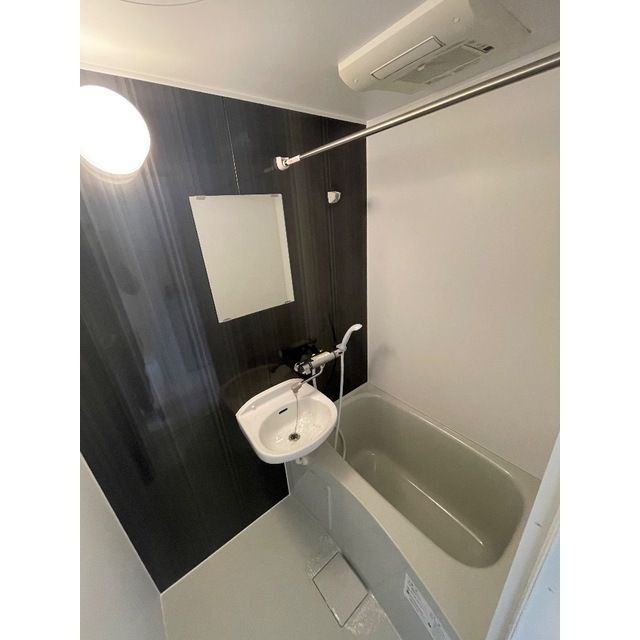 ルネコートお花茶屋の浴室