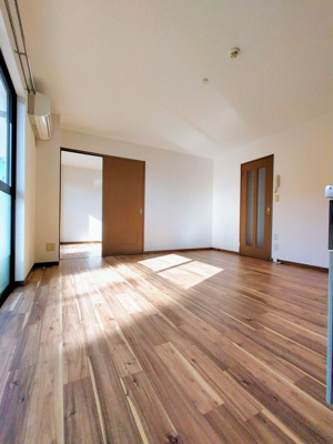 【洋室】 | リライアブルパレスⅠ