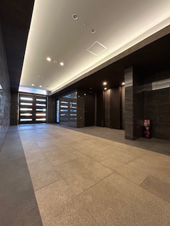 エスリードレジデンス江坂垂水町のロビー|落ち着いたロビーです