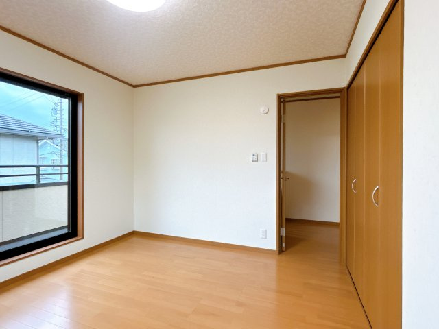 リフォーム中古戸建　本巣市七五三　平成18年築の洋室