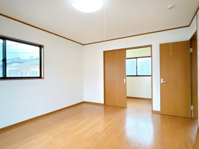 リフォーム中古戸建　本巣市七五三　平成18年築の洋室