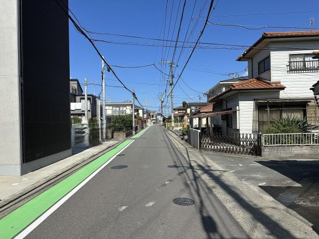 福岡市早良区賀茂４丁目　売り土地の周辺|私道入り口の公道（有田1235号線）幅員約6.0m