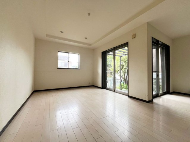 小平市花小金井５丁目の中古一戸建の居間・リビング