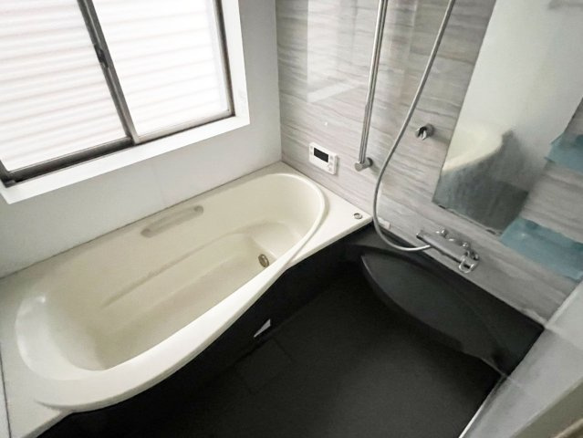 小平市花小金井５丁目の中古一戸建の浴室