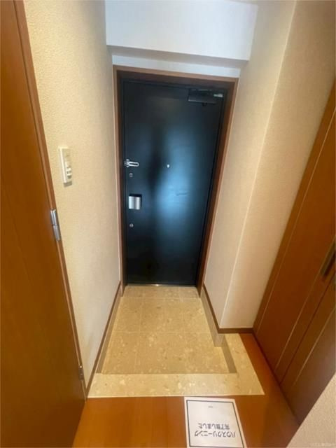 日神デュオステージ浅草三筋の玄関