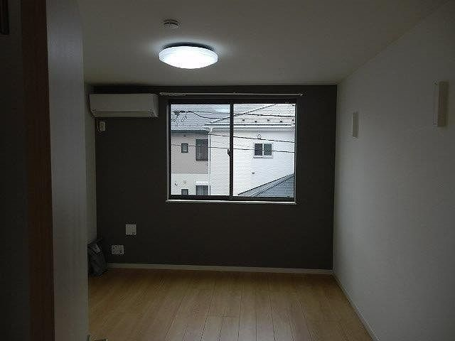 ノワール大和田の居間・リビング