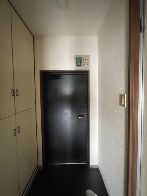 ＥＪアパートメントの玄関